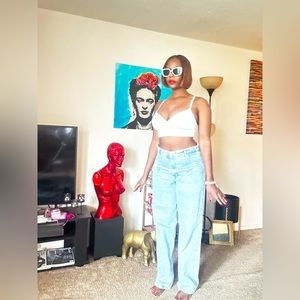 Zara Denim. Light Wash. USA size 8. EUR 40. MEX 30. Made in Turkey.